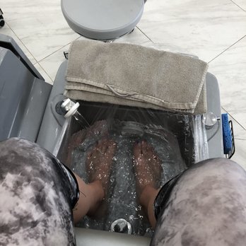 M Nails Boutique - Clean materials and a nice soak - Nail Salons Near Me - Schaumburg, Illinois