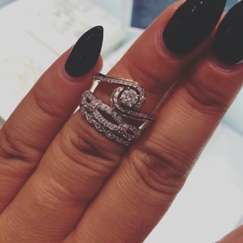 Helzberg Diamonds - OBSESSED!!!! My engagement is sized to fit and I was just awaiting my bands to be sized and paid off! - Jewelry Near Me - Tampa, Florida Helzberg Diamonds - OBSESSED!!!! My engagement is sized to fit and I was just awaiting my bands to be sized and paid off! - Jewelry Near Me - Tampa, Florida