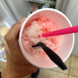 The Snow Blizzard - Strawberry Ice Cream