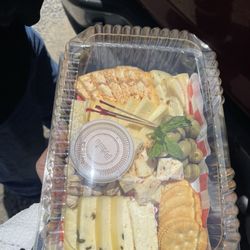 Productos del Campo Doña Lala - Cheese platter to go. Each cheese has a different flavor, from mild to herbaceous to spicy, and all are wonderful!