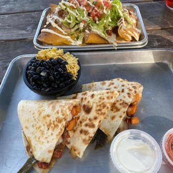 La Plancha - Mexican Near Me - St Simons Island, Georgia
