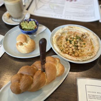 Café Alma - Breakfast & Brunch Near Me - Cincinnati, Ohio Café Alma - Breakfast & Brunch Near Me - Cincinnati, Ohio