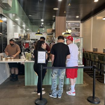 Cassidy’s Corner Cafe - line to order - Cafes Near Me - Long Beach, California