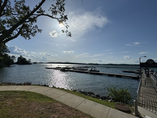 Pig Tales on Lake Lanier by null