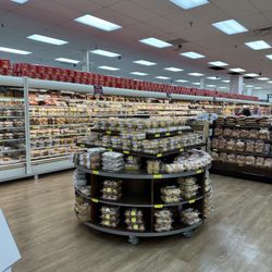 Sedano's Supermarket - Inside