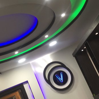 Salon Venezia - Hair Salons Near Me - Berlin, BE