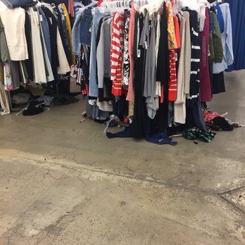 Old Navy - Wow. And they just opened for the day! - Men's Clothing Near Me - Laredo, Texas
