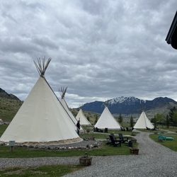 Dreamcatcher Tipi Hotel - View of tipis