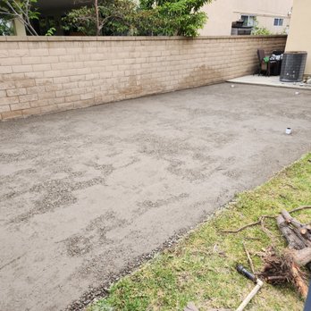 Saddleback Pavers - Getting everything nice and level. - Masonry/Concrete Near Me