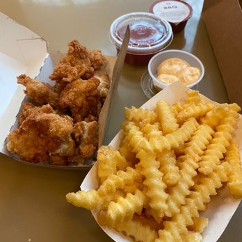 Shake Shack Topanga - Chicken Bites & Fries. - Burgers Near Me - Los Angeles, California Shake Shack Topanga - Chicken Bites & Fries. - Burgers Near Me - Los Angeles, California