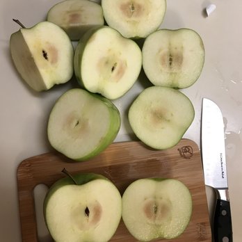 Shaw's - All 4 green apples bought tonight! Brown inside all of them! - Grocery Near Me - Ashland, Massachusetts