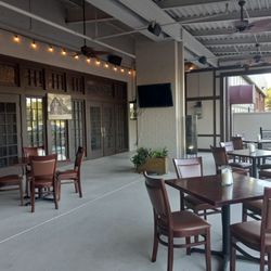 The Butcher Shop Steakhouse - Patio area