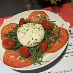 Gure Etxea - Tomato, burrata, arugula salad.