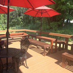 Vista Ridge Winery - Intimate setting outside