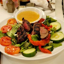 Lucky's Steakhouse - Steakhouse Salad