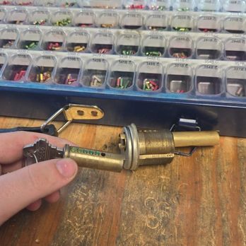 Abi Locksmith Miami - Keys & Locksmiths Near Me - Miami, Florida