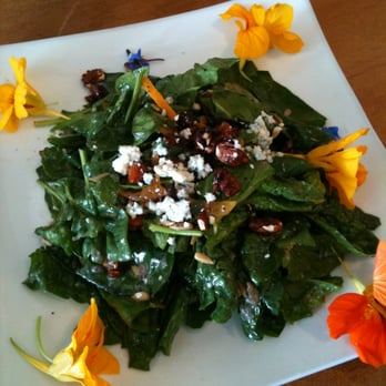 Humble Bee - Organic Popeye salad - spinach, fennel, apple, candied pecans, poppy seed dressing - Breakfast & Brunch Near Me - Northridge, California Humble Bee - Organic Popeye salad - spinach, fennel, apple, candied pecans, poppy seed dressing - Breakfast & Brunch Near Me - Northridge, California