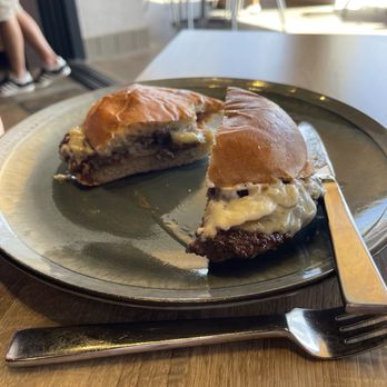 Havens - Bourgeois burger mmmmm - Burgers Near Me - Maui, Hawaii Havens - Bourgeois burger mmmmm - Burgers Near Me - Maui, Hawaii