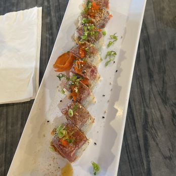 Ginzaya - Seared blue fin tuna roll - Japanese Near Me - La Mirada, California