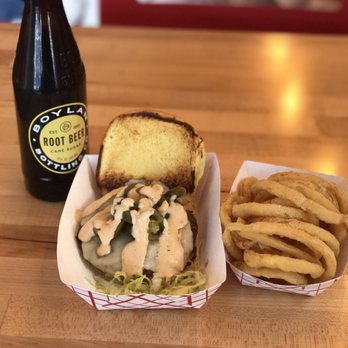Lexie's Exeter - Burgers Near Me - Exeter, New Hampshire