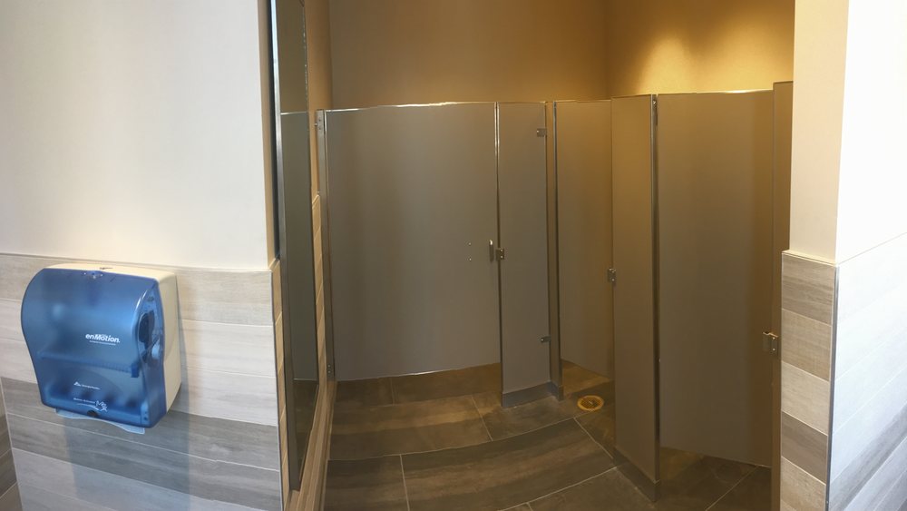 THOMAS PARTITIONS & SPECIALTIES 15 Photos 2172 Yucca Ln, Altadena, California General