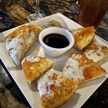 Skipolini's Italian - Garlic Bread - Pizza Near Me - Reno, Nevada