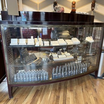 Koi Piercing Studio - Small jewelry adornments - Piercing Near Me - Salt Lake City, Utah Koi Piercing Studio - Small jewelry adornments - Piercing Near Me - Salt Lake City, Utah