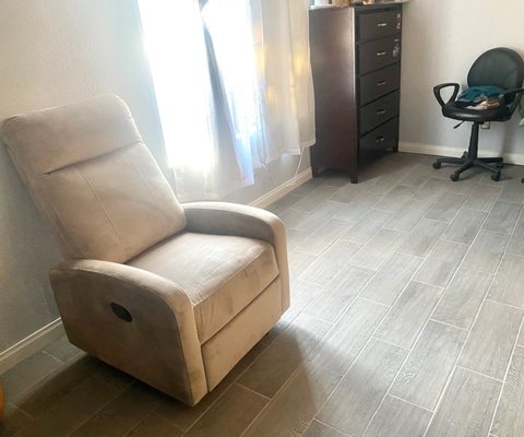 Alfredo Flores Construction Logo