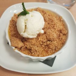 Little Paris - Crumble de mangues et crème glacée au lait d'amande