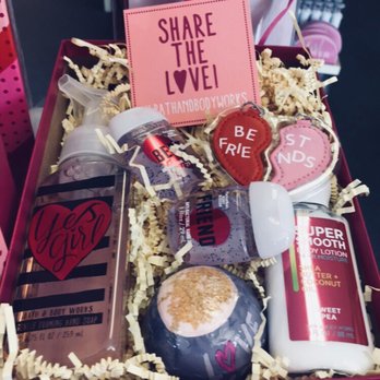 Bath & Body Works - Cosmetics & Beauty Supply Near Me - Tulare, California Bath & Body Works - Cosmetics & Beauty Supply Near Me - Tulare, California