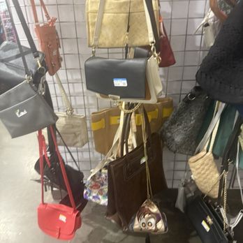 Goodwill Central Texas - Scofield Store - Used, Vintage & Consignment Near Me - Austin, Texas Goodwill Central Texas - Scofield Store - Used, Vintage & Consignment Near Me - Austin, Texas