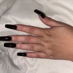 Classy Nails - Under phone flash