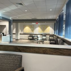 Ortho Rhode Island - Warwick Campus - Large waiting area