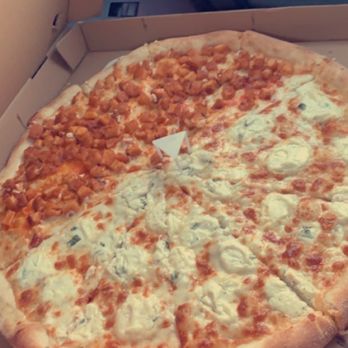 Don's NY Pizza in Peoria - Half Buffalo Chicken (no ranch or blue cheese) half White - Pizza Near Me - Peoria, Arizona