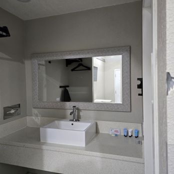 Cabana Inn & Suites - Hotels Near Me - Long Beach, California Cabana Inn & Suites - Hotels Near Me - Long Beach, California