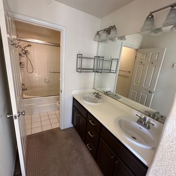 Platero Cleaning Services - Máster bathroom cleaning - Home Cleaning Near Me Platero Cleaning Services - Máster bathroom cleaning - Home Cleaning Near Me