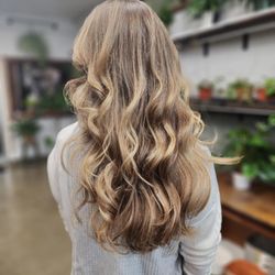 Cut balayage natural looking highlights