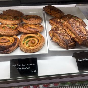 Nonni Cafe & Bakery - Cafes Near Me - Toronto, Ontario