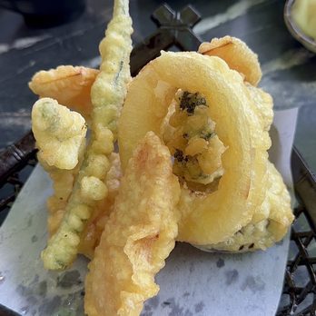 Mama M Sushi - Japanese Near Me - Pasadena, California