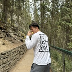 Johnston Canyon & Ink Pots - Apple? no ty ITS GOOOD