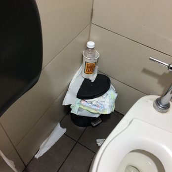 McDonald's - Overflowing trash - Burgers Near Me - Ardmore, Oklahoma