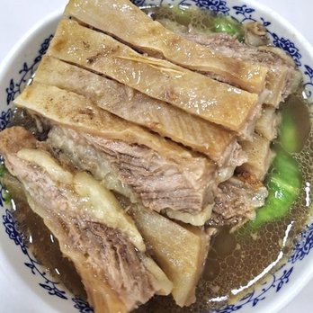 金豪茶餐廳 - Beef Brisket Noodle Soup (甘香崩沙腩麵)- picture courtesy Anz - Cafes Near Me - Hong Kong, HK 金豪茶餐廳 - Beef Brisket Noodle Soup (甘香崩沙腩麵)- picture courtesy Anz - Cafes Near Me - Hong Kong, HK