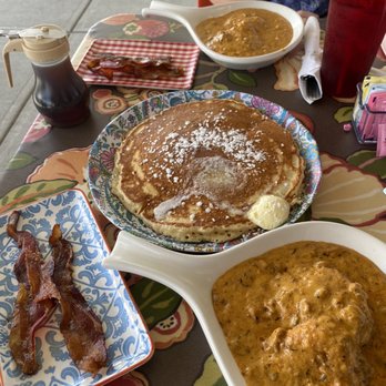 Ruth's Cafe - Chorizo biscuits and gravy, single stack pancake, and some delicious bacon! - Breakfast & Brunch Near Me - Indianapolis, Indiana Ruth's Cafe - Chorizo biscuits and gravy, single stack pancake, and some delicious bacon! - Breakfast & Brunch Near Me - Indianapolis, Indiana