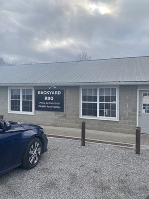 BACKYARD BBQ - 293 Edmonton Rd, Tompkinsville, Kentucky - Barbeque