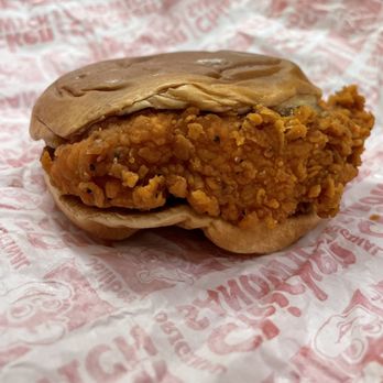 Jollibee - Original Chicken Sandwich - Fast Food Near Me - Chicago, Illinois Jollibee - Original Chicken Sandwich - Fast Food Near Me - Chicago, Illinois