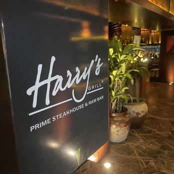 Harry's - Front entrance - Steakhouses Near Me - Cancún, ROO