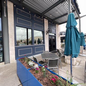 Fish City Grill - Fish city grill has a nice patio! - Seafood Near Me - Pearland, Texas