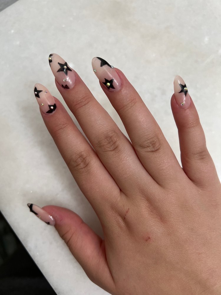 WONDER NAILS Updated April 2024 86 Photos & 131 Reviews 558 E