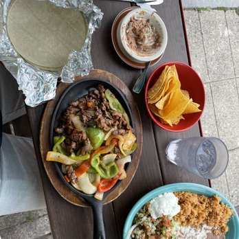 Rosita's - Steak fajitas - Mexican Near Me - Seattle, Washington