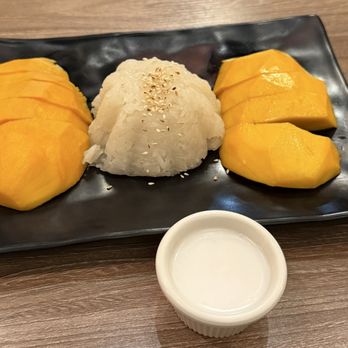 Thaiger - Mango sticky rice - Thai Near Me - Glendale, California
